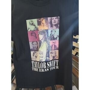 Taylor Swift The Eras Tour Official Merch Black T-Shirt Size Large Concert Wear